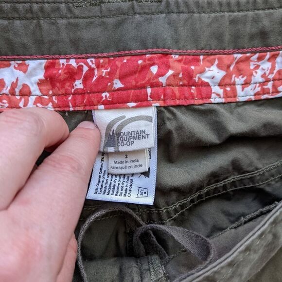 MEC Khaki green hiking trail crop pants size 2 @L1 - Picture 8 of 10